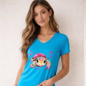NWOT Women's Hanes Turquoise Blue Sea Turtle V-Neck Short Sleeve T-Shirt Small